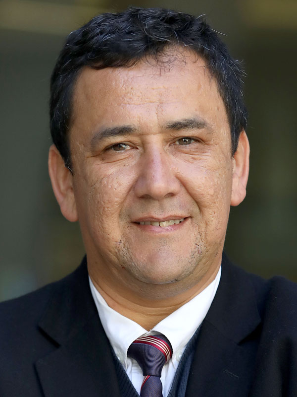 Alvarez Roberto